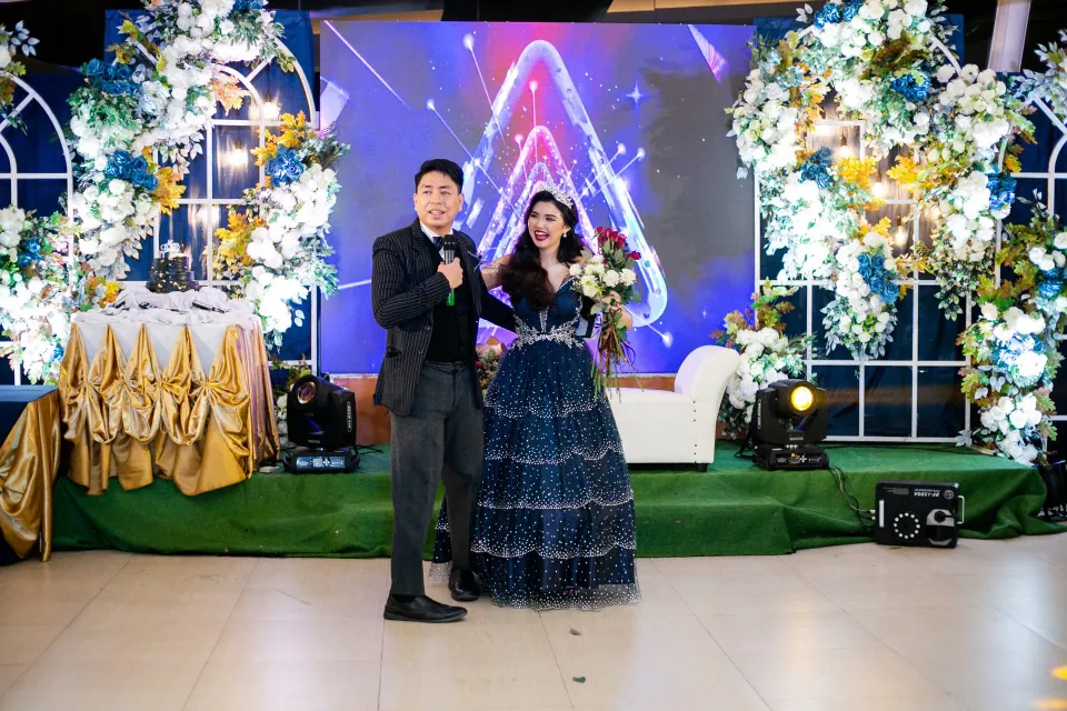 Rob Shockey hosting an 18th birthday debut on stage in Metro Manila